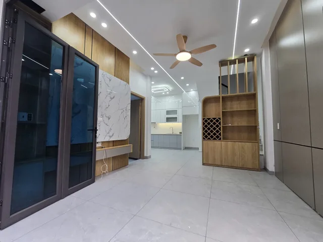 Nhà 3 tầng mới tinh, lô góc đường thông ô tô tại Quỳnh Cư, Hùng Vương, p.Hồng Bàng - giá chỉ 2,58 tỷ