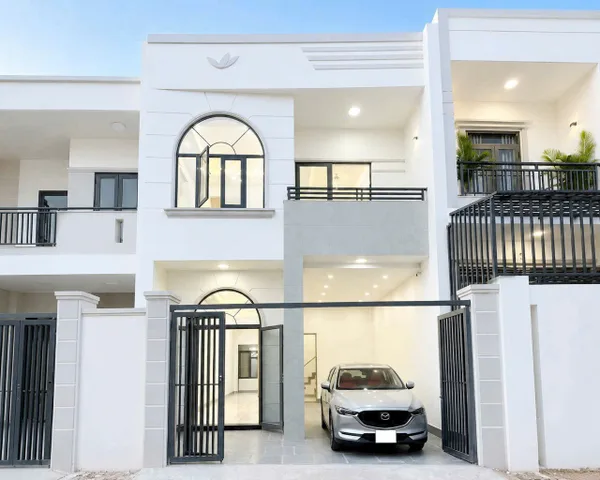 Bán  BIỆT THỰ MINI 80M2 SỔ SẴN NGAY TRUNG TÂM CHỈ 700TR SỞ HỮU