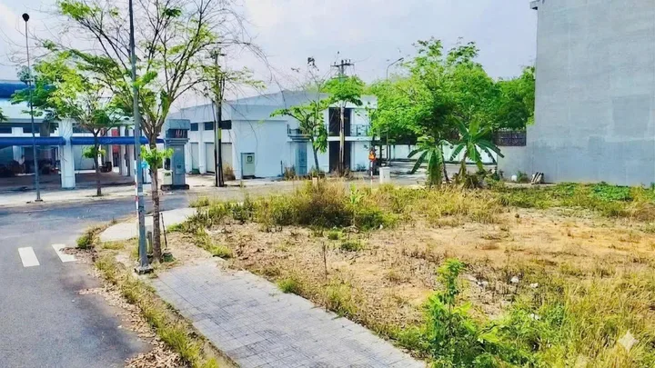 Chuẩn bị Worldcup cần bán. 70m² full thổ cư giá 1.5 tỷ đối diện chợ Nhật Huy, Phường Hòa Lợi Thị xã Bến Cát Bình Dương