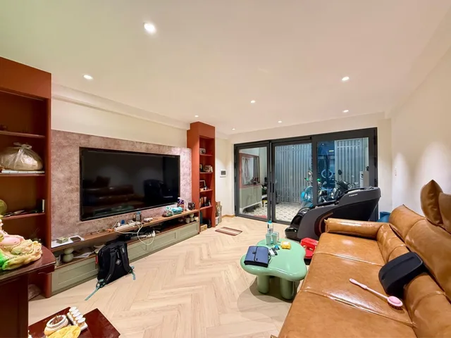 Bán Nhà riêng 80m² thổ cư 80m² giá 23 tỷ tại Tô Hiến Thành Phường Hòa Hưng TP. Hồ Chí Minh