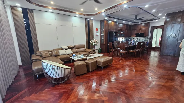 Bán Nhà Mặt Phố Trung Phụng. Đống Đa. Thang Máy. Ô Tô. Vỉa Hè. DT 110m2. Giá 91.5 Tỷ.
