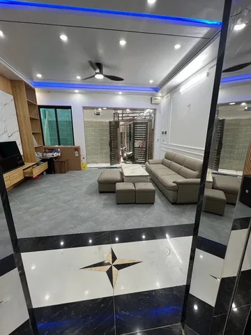 Bán Nhà Văn Hương. Đống Đa. 7 Tầng Thang Máy. DT 48m2. MT 5m. Giá 11.4 Tỷ.