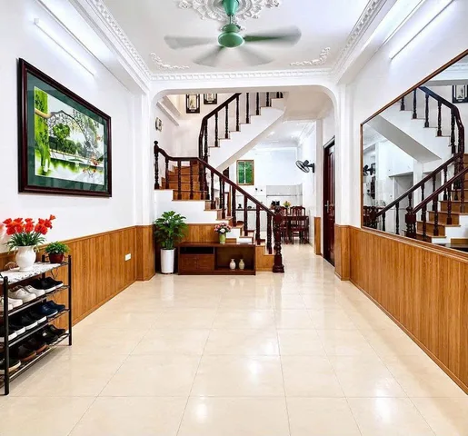 Bán Nhà Cầu Giấy Hà Nội Cạnh Trụ Sở Phường Cầu Giấy 45m 4 Tầng. Giá 11.3 tỷ