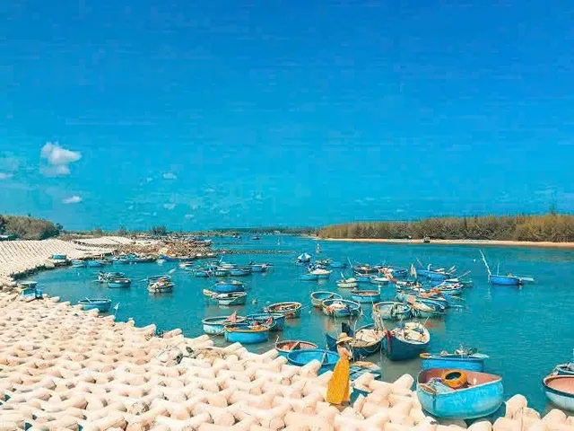 🏝️ BÁN NGỘP Ngang 7m Đất Chợ Lộc An giá chỉ 1ty68 – CÁCH BIỂN CHỈ 300M, Rất hợp kinh doanh