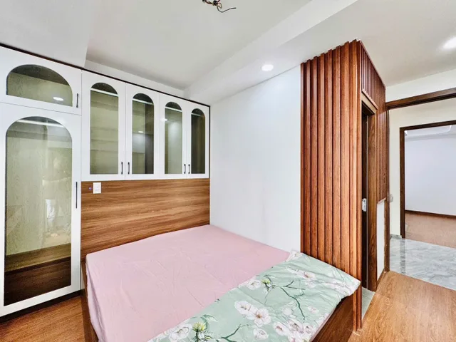 4 phòng ngủ gần 45m2 - hẻm oto thông XVNT và Đinh Bộ Lĩnh gần ngã tư Hàng Xanh