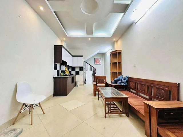 Bán Nhà Võ Chí Công Cầu Giấy 35m 5 Tầng, Gần StarLake. Đi Bộ Ra Hồ Tây. Chỉ 8,15 Tỷ