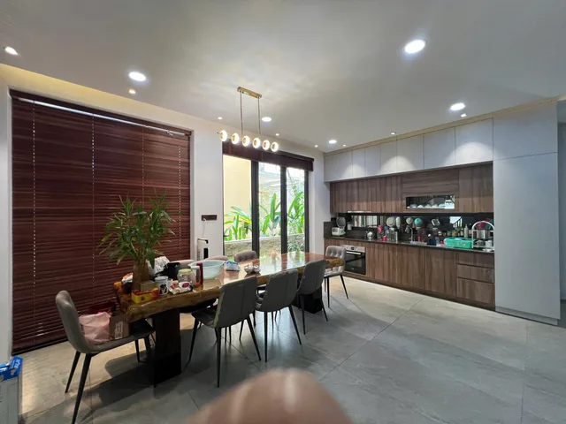 Cho thuê Nhà riêng 200m² giá 75 triệu/ tháng tại Phường Phước Long B Quận 9 TP. Hồ Chí Minh