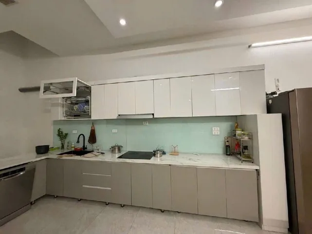🔥 LÔ GÓC NGUYỄN SƠN - LONG BIÊN - CHỦ ĐỊNH CƯ BÁN GẤP! 🔥