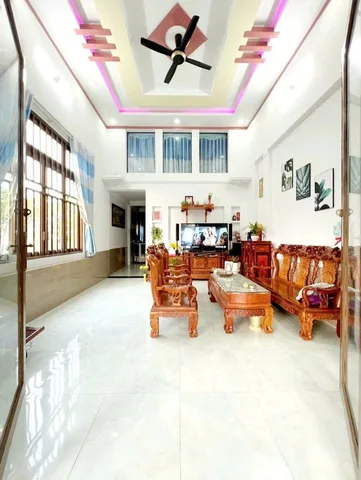nhà ngộp cần bán gấp  80m²(Full thổ cư) giá 2.35 tỷ, SHR tại Phường Thạnh Lộc Quận 12 TP. Hồ Chí Minh