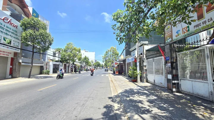 BÁN NHÀ CẤP 4 TÍNH ĐẤT - MẶT TIỀN BÌNH GIÃ 359M² - NGANG 8M - CHỈ 25 TỶ
