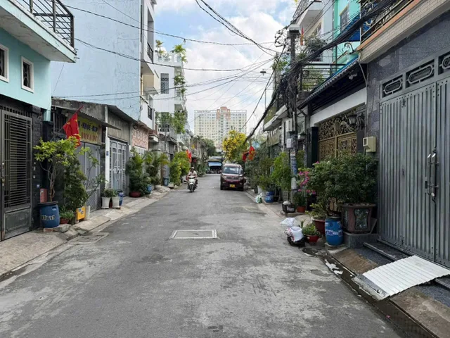 SÁT ĐẠI HỌC 500M – CÓ SẴN 10 PHÒNG TRỌ THU 25TR/THÁNG – GIÁ MỚI 10.7 TỶ