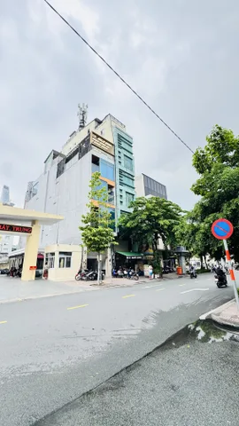BÁN TOÀ NHÀ CĂN HỘ DỊCH VỤ 7 TẦNG ĐOÀN NHƯ HÀI QUẬN 4