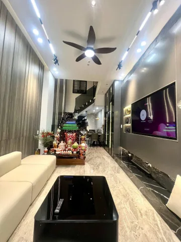 Nhà Cù Chính Lan 📌📌📌LÀM VIỆC TRỰC TIẾP GIÁ TỐT !!!