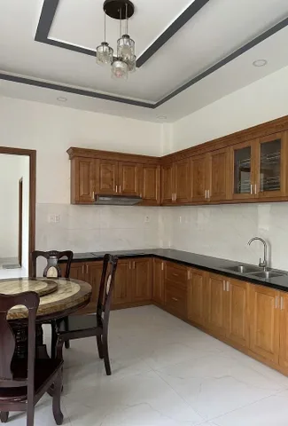 Nhà 2 tầng liền kề Phú Mỹ Hưng; 104m2 ngang 4,6m; hẻm 1 sẹc; cạnh chợ Phú Thuận