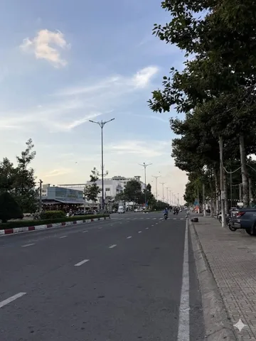 Bán đất mặt tiền ngang 15m Đường Hùng Vương,  Đạo Thạnh, TP. Mỹ Tho