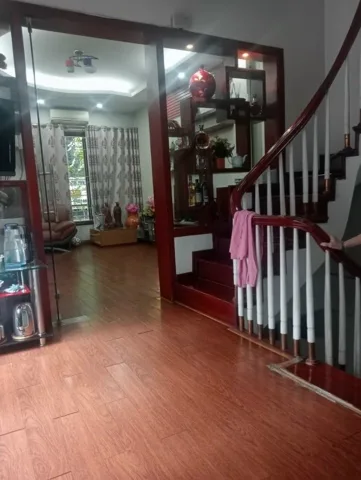 Bán Nhà riêng 62m² thổ cư 62m² giá 33 tỷ tại Đường Thái Hà Phường Láng Hạ Quận Đống Đa Hà Nội