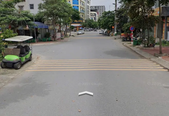 Bán đất giãn dân làn 2 chợ đa cấu nam sơn. Kinh doanh tốt. Diện tích 111.5m mặt tiền 5m hướng nam. Phường nam sơn tỉnh bắc ninh