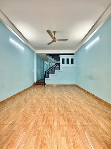 HẺM NHỰA Ô TÔ NGỦ TRONG NHÀ KHU VIP TÂN SƠN NHÌ - 60M2 - SỔ VUÔNG VỨC - CHỈ 7.X TỶ