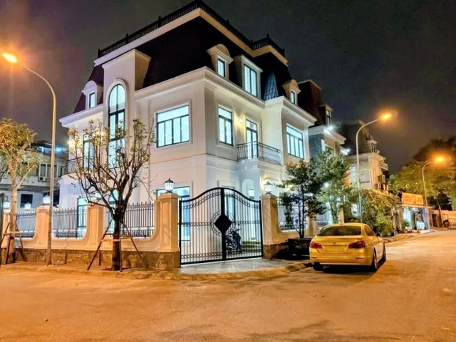 Mặt phố KĐT Đại Mỗ 🌟 Vị thế 3 mặt tiền kinh doanh – Biệt thự 210m2 x 4 tầng thang máy mới, tầm giá 6x tỷ