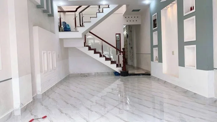 Nhà ngộp bán gấp 100m² giá 1.82 tỷ tại Phường Lái Thiêu Thị xã Thuận An Bình Dương