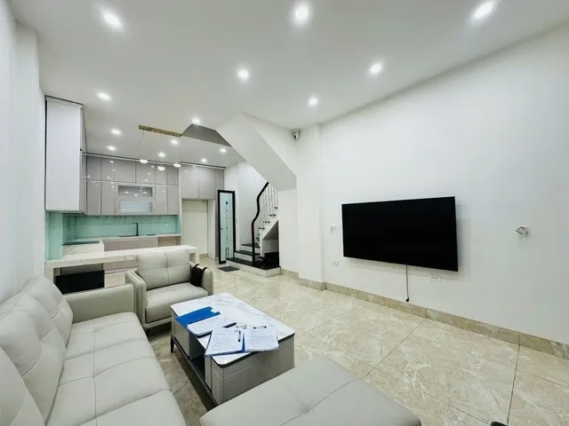 💎 NHÀ MỚI Ở NGAY PHÚ MỸ – 40M² – 5 TẦNG – NGÕ THÔNG RỘNG – CHỈ 10 TỶ