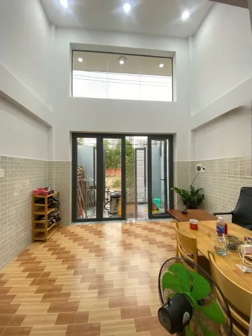 🚨🏡 NHÀ MỚI-ĐẸP-HIỆN ĐẠI, SÁT VINHOMES Q9 5TẦNG NỘI THẤT XỊN SÁT MT NGUYỄN XIỂN CHỈ 5.X TỶ