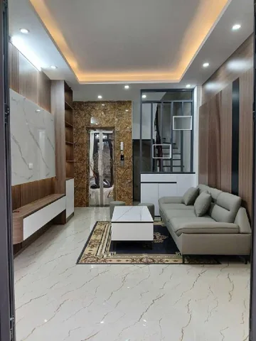 Hiếm! Giải Phóng, Hoàng Mai, không quy hoạch, 6 tầng thang máy, mới đẹp, 43m2, 8.9 tỷ