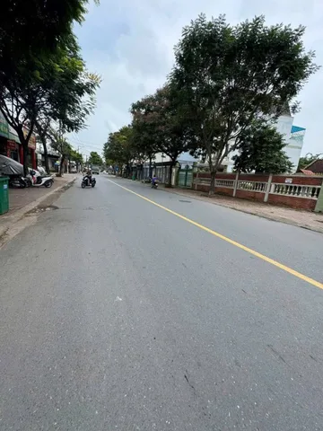 Bán Đất 180m² thổ cư 100m² giá 410 triệu tại đường D8 Xã Hưng Hòa Huyện Bàu Bàng Bình Dương