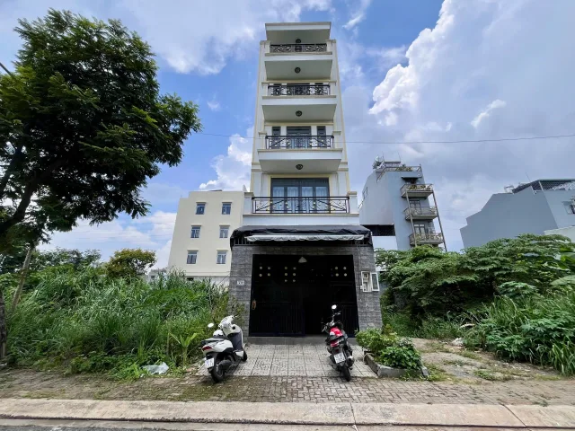 Bán Nhà riêng 4,5 tầng, giá 9 tỷ tại Xã Bình Hưng TP. Hồ Chí Minh