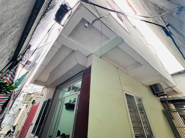 Bán Nhà Cổ Nhuế Gần ĐH Mỏ - BV Đa Khoa Phương Đông. Lô Góc DT: 38m 3 Tầng. Giá 6.5Tỷ