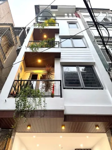 Bán nhà 54m² full thổ cư ngang 4,5m giá 30 tỷ tại Đường Thái Hà Phường Đống Đa