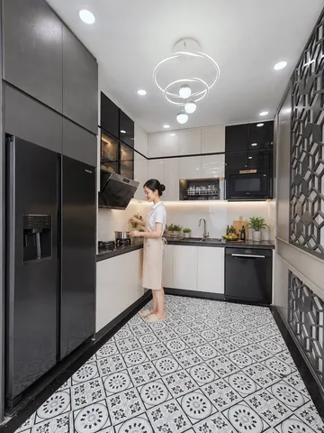 Bán nhà 2pn2wc sổ hồng riêng hoàn công liền kề ql50 TT Cần Đước