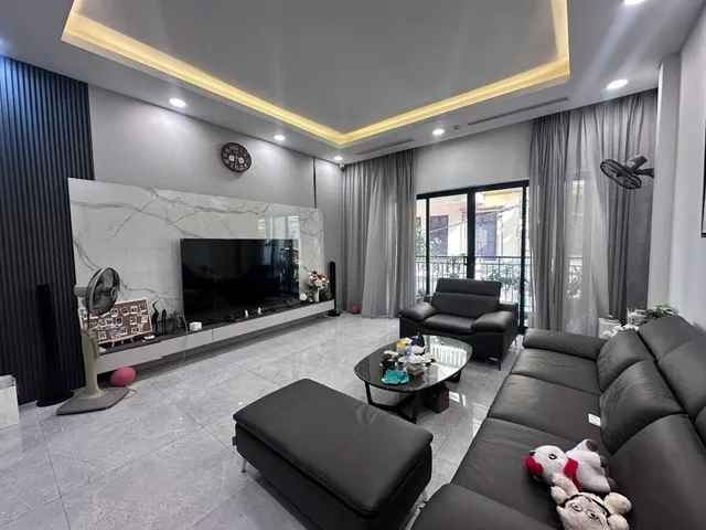 Bán Nhà riêng 86,1m² thổ cư 86,1m² giá 39.7 tỷ tại Đường Lạc Trung Phường Vĩnh Tuy Quận Hai Bà Trưng Hà Nội