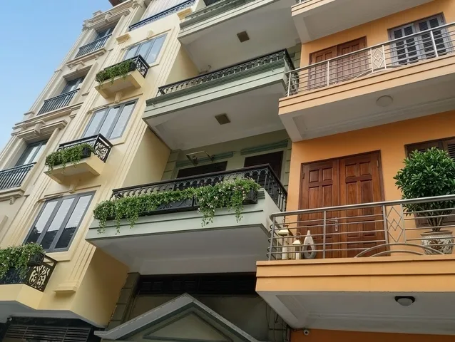 Phân lô cán bộ Bạch Mai 💥 Dãy sau mặt phố, vỉa hè rộng, ô tô tránh, một nhà ra hồ – 52m2 x 5 tầng tầm 20 tỷ