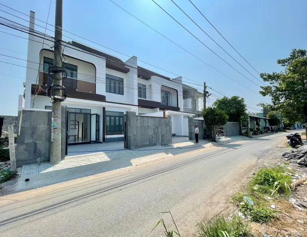 Bán Nhà riêng 100m² thổ cư 100m² giá 2.55 tỷ tại Đường Tỉnh 768 Xã Tân Bình Huyện Vĩnh Cửu Đồng Nai