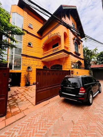 BÁN BIỆT THỰ SÂN VƯỜN TÂY HỒ – 225M² ĐẤT, 190M² XD, 3 TẦNG, MẶT TIỀN 10M, Ô TÔ VÀO NHÀ, GẦN XUÂN DIỆU – ĐẶNG THAI MAI, GIÁ 100 TỶ