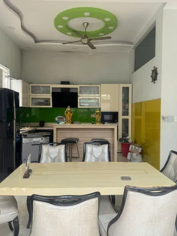 BDS  HVL [NC] Cho thuê BT trệt 2 lầu sàn trống suốt 300m².
