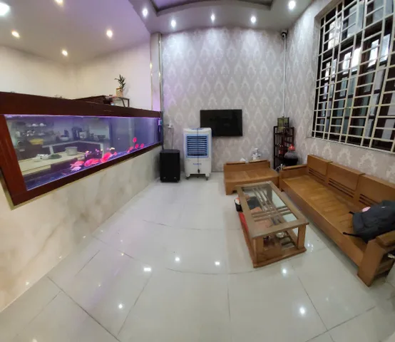 Chính chủ cần bán gấp nhà mặt tiền quận Bình Tân, ngya ngã tư bốn xã, 7 tỷ thương lượng gặp anh Dũng