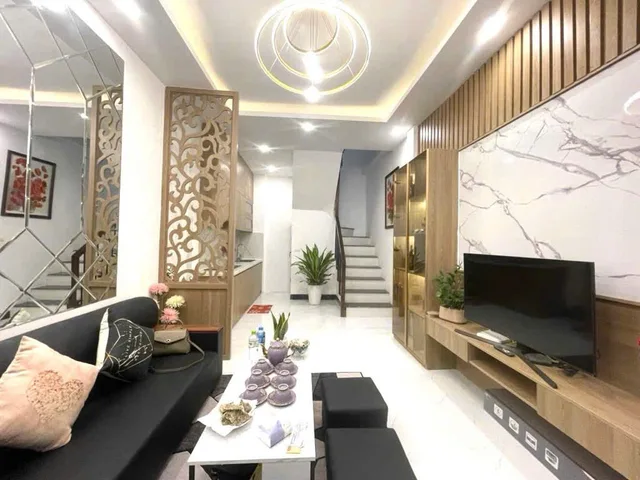 Bán nhà đường Trần Phú, Mỗ Lao. Diện tích 30m2. Oto đỗ cửa