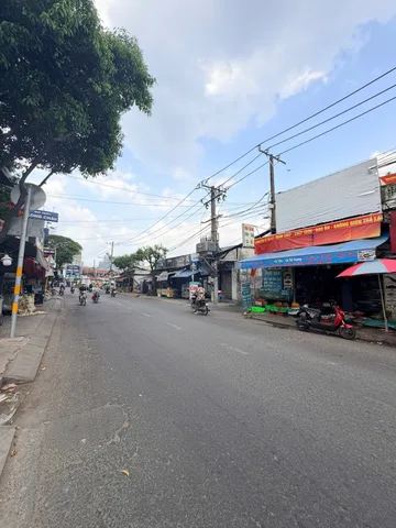 BÁN ĐẤT ĐƯỜNG ĐÌNH PHONG PHÚ QUẬN 9 - DT 75.2M2 - SÁT CHỢ KINH DOANH SẦM UẤT - Ô TÔ TỚI ĐẤT - GIÁ 7.1 TỶ
