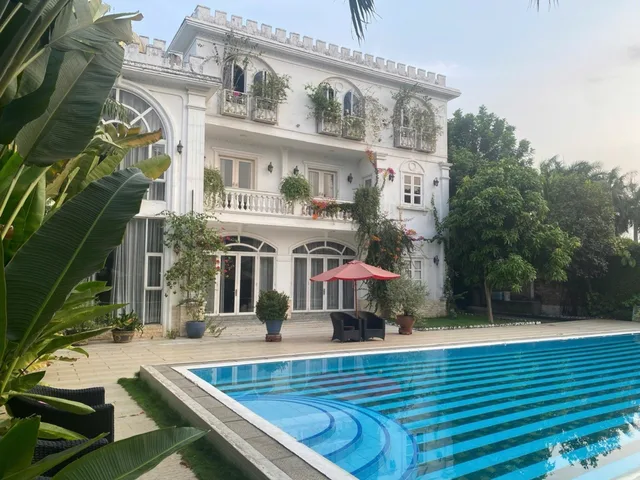 BIỆT THỰ MẶT TIỀN ĐÀNG CÁP CHO GIỞI THƯỢNG LƯU- KHUÔN VIÊN 3.500M²- NGANG 40M- NỞ HÂU TÀI LỘC
