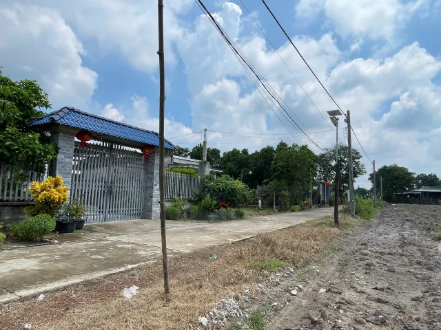 Chủ gửi bán lô Minh Long 134m2 thổ cư 55m2 dân cư đông đúc gần trung tâm Chơn Thành giá tốt cho khách đầu tư