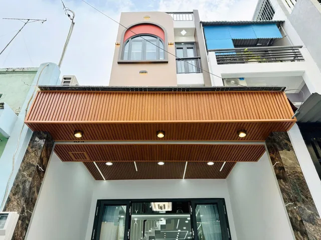 Nhà đẹp giá mềm gần MT Minh Phụng, P.2, Q.11 – 33m2 giá 3tỷ780r. Sổ sẵn.