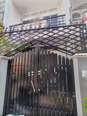 Nhà cho thuê nguyên căn,  gần chợ gò vấp, trường học các bậc, bệnh viện 175.