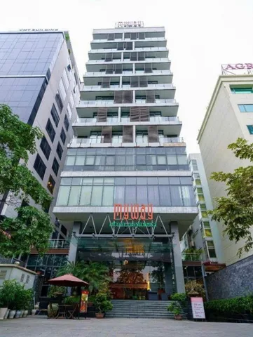 🏨 KHÁCH SẠN DUY TÂN, CẦU GIẤY – DT 850M² – XÂY 14 TẦNG + 2 HẦM – 69 PHÒNG – DOANH THU 30 TỶ/NĂM – GIÁ 465 TỶ