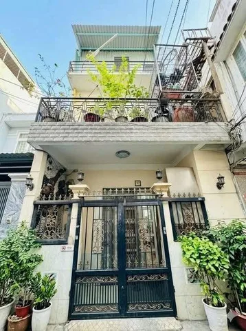TT QUẬN 3 – NHÀ BTCT 3 TẦNG – NGANG 5M NỞ HẬU 7M – GẦN TÔ HIẾN THÀNH – SÁT Q.10 - SHR