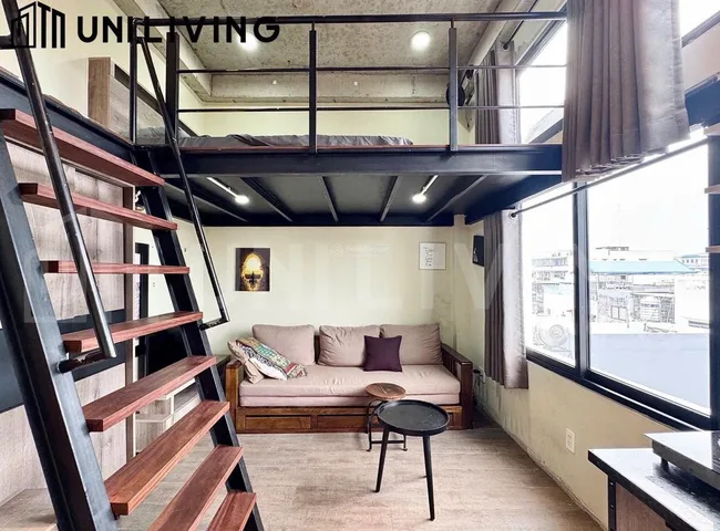 Duplex cửa sổ lớn full nội thất