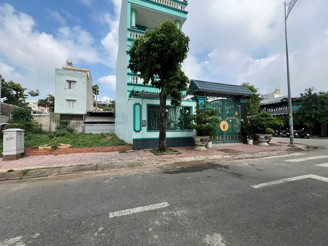 Cần ra nhanh lô đất nằm ngay trung tâm Quận 9 mặt tiền đường Thanh Niên 20m - sổ sẵn - sát Vinhome giá chỉ 16tr/m2