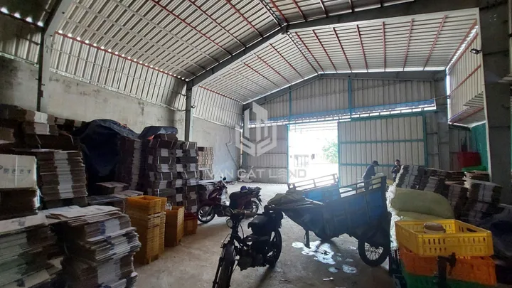 🏭 CHO THUÊ XƯỞNG MỚI 300M² – NGANG 12M – CONTAINER VÀO TẬN NƠI – GIÁ 20 TRIỆU/THÁNG 🏭