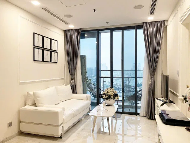 Bán Vinhomes Golden River loại căn 2PN 2WC diện tích 68m2